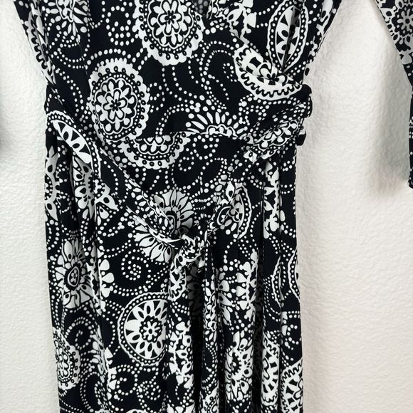 Harold’s Floral Mandala Midi Wrap Dress 3/4 Sleeve Black White 0 - Picture 3 of 16